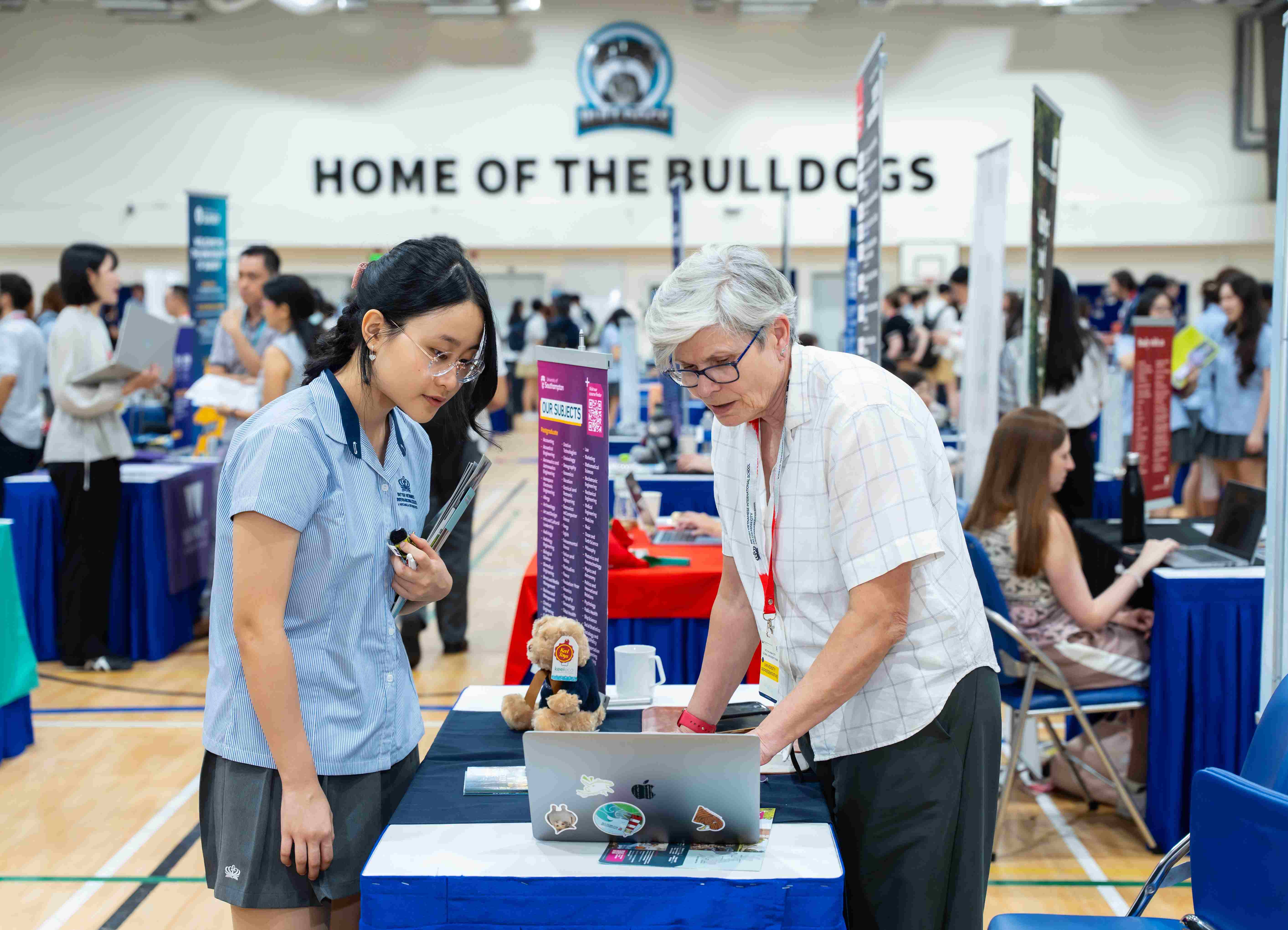 BVIS HCMC host a spectacularly successful 2025 Global University Fair - For the first time! - BVIS HCMC host a spectacularly successful 2025 Global University Fair for the first time