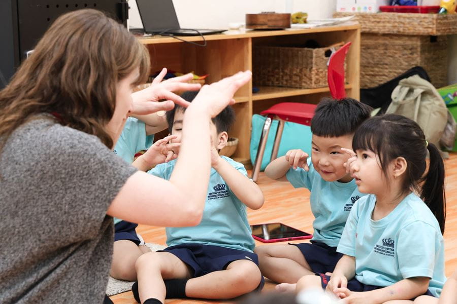 A Visit From Ms Erin Wight - Curriculum Specialist From The Juilliard School USA - A Visit From Ms Erin Wight Curriculum Specialist From The Juilliard School USA