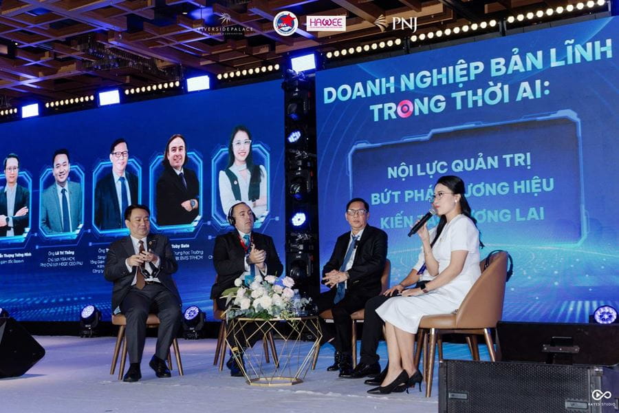 Giáo dục được thúc đẩy bởi AI trong kỷ nguyên mới – Chia sẻ từ thầy Toby Bate, Trưởng khối Trung học BVIS HCMC - AI Driven Education in a New Era Sharing From Mr Toby Bate Head of Secondary BVIS HCMC