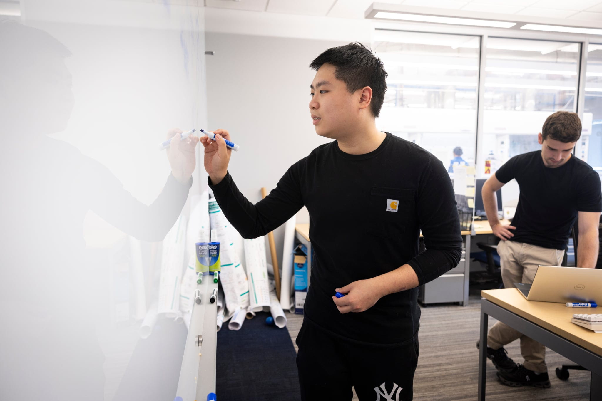 BVIS HCMC alumnus Vinh Bao Tuan wins Oxford scholarship.