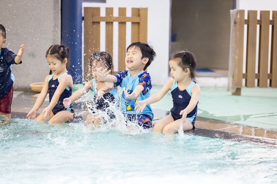 Chương trình Mầm non Quốc gia Anh (EYFS) chuẩn bị cho trẻ bước vào bậc Tiểu học một cách tự tin như thế nào? - How Does Early Years Foundation Stage EYFS Prepare Children for a Confident Start in Primary School