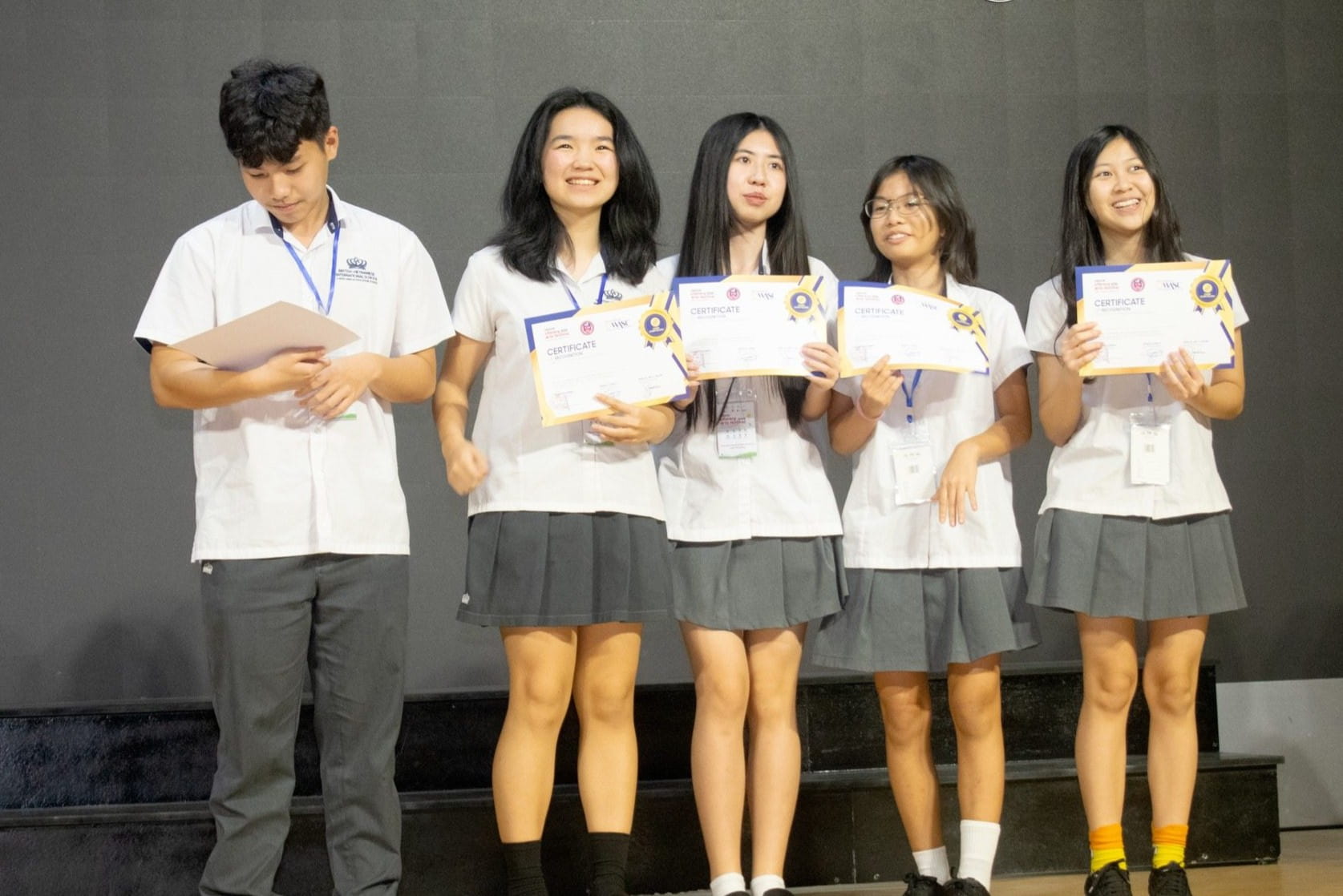 Ky Duyen (Class of 2026): Receives Multiple Law Offers from World-Leading Universities and a Scholarship Worth Over VND 1 Billion - Ky Duyen Class of 2026 Receives Law Offers from Top Universities and Scholarship VND 1 Billion