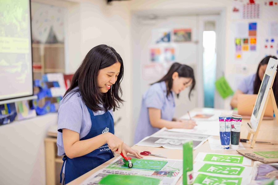 Mai Khanh (Niên khóa 2026) – nhận 306,000 USD học bổng và 8 lời mời từ các trường nghệ thuật hàng đầu thế giới - Mai Khanh Class of 2026 Receives USD 306000 in scholarships and 8 offers