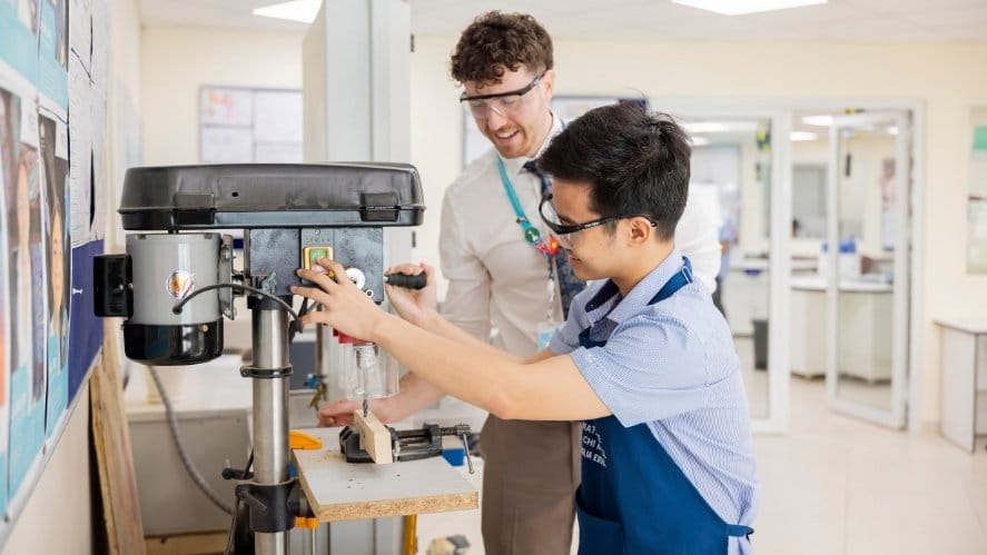 Các môn học A Level