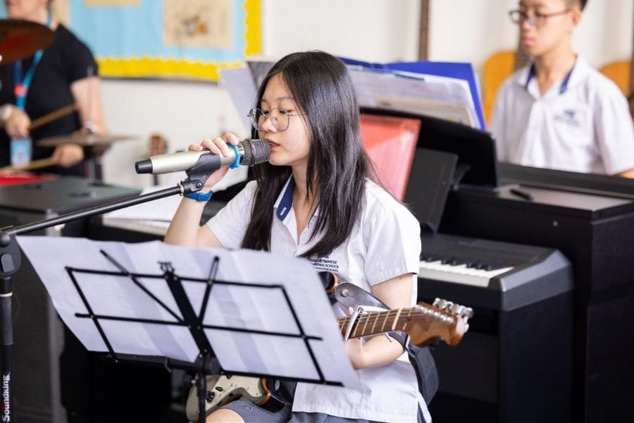 Học sinh BVIS phát triển kỹ năng âm nhạc