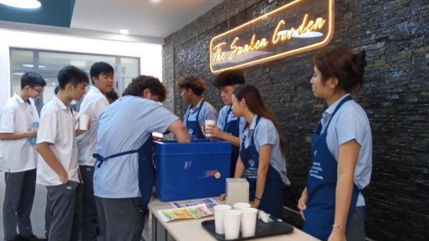 BVIS HCMC Smoothie Sale for Charity