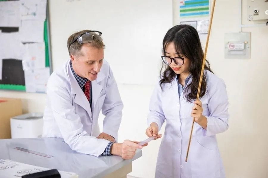 Nền tảng học thuật vững vàng cùng những trải nghiệm thực tế tại BVIS đã giúp Nhật Minh chinh phục học bổng