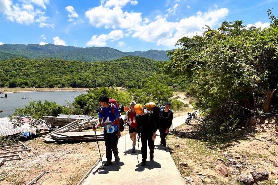Học sinh BVIS rèn luyện khả năng thích nghi qua những thử thách thực tế