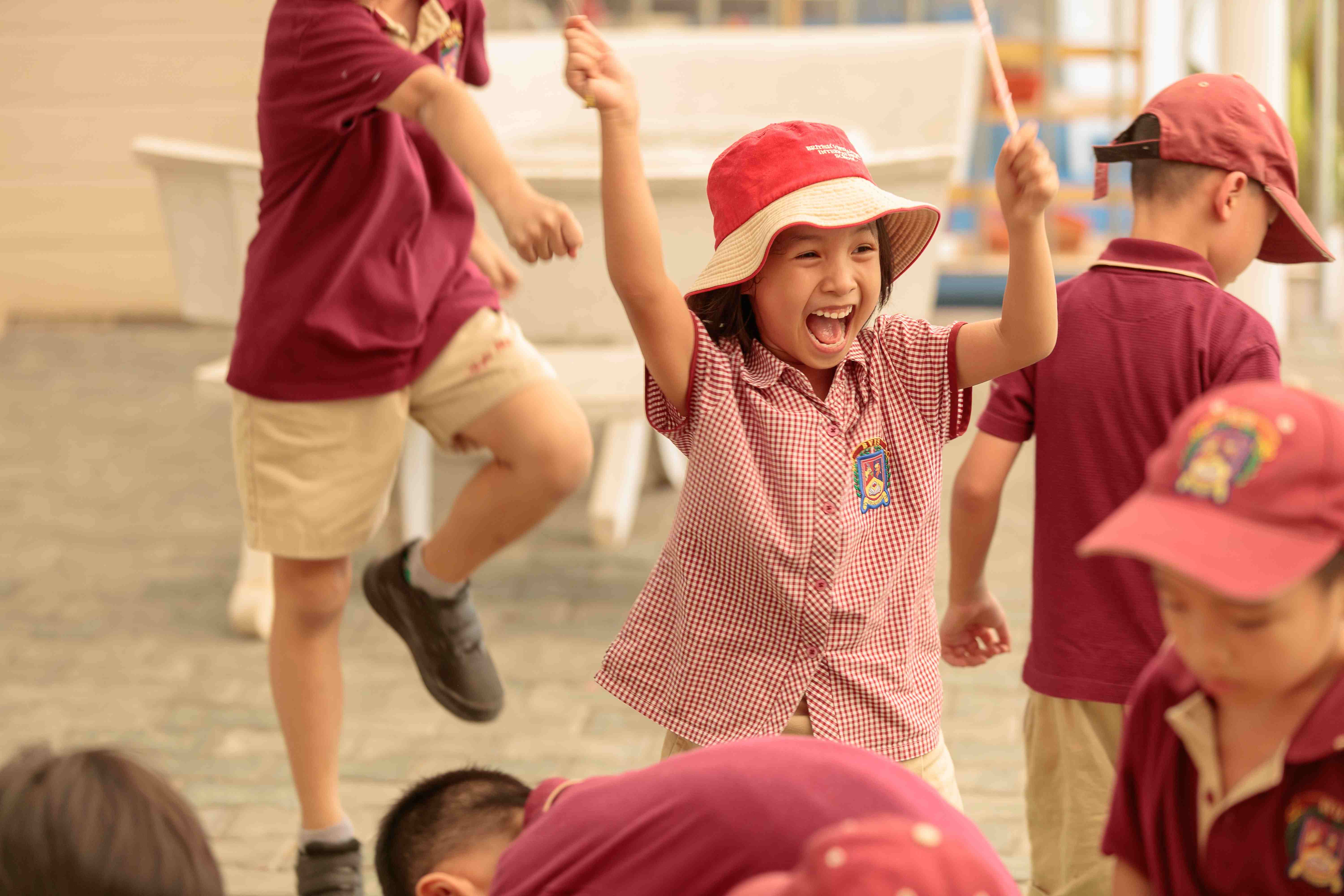 Hội học sinh tham quan trường BIS – Tú Xương - student-councils-visits-bis-tx-campus