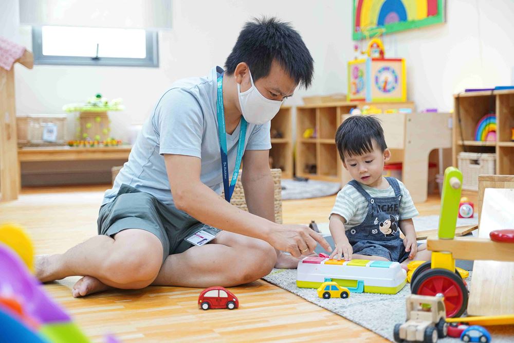 Helping Your Child Make Friends At School | BVIS HCMC - HELPING YOUR CHILD MAKE FRIENDS AT SCHOOL