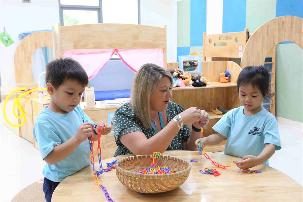 Giúp con kết bạn ở trường | BVIS HCMC | Nord Anglia - HELPING YOUR CHILD MAKE FRIENDS AT SCHOOL