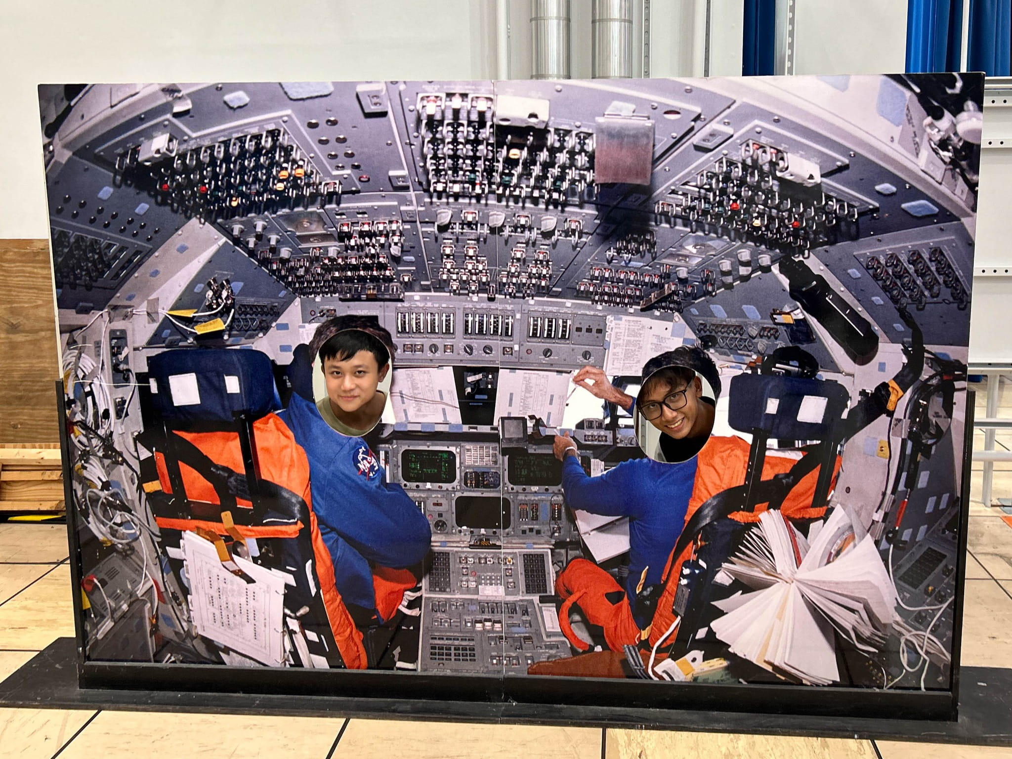 Outstanding Experiences | BVIS HCMC - 07 - Feature Cards Pattern - Expeditions