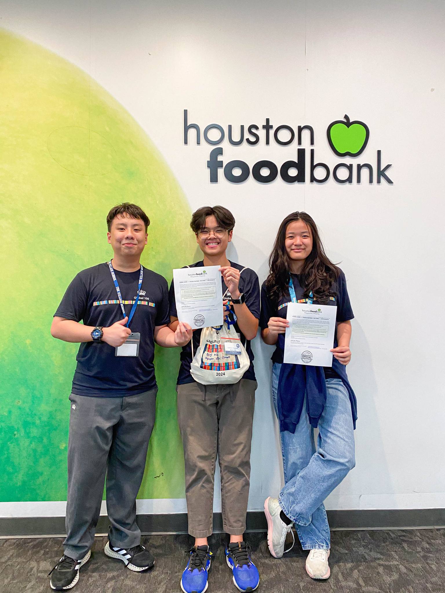 Outstanding Experiences | BVIS HCMC - 07 - Feature Cards Pattern - Expeditions