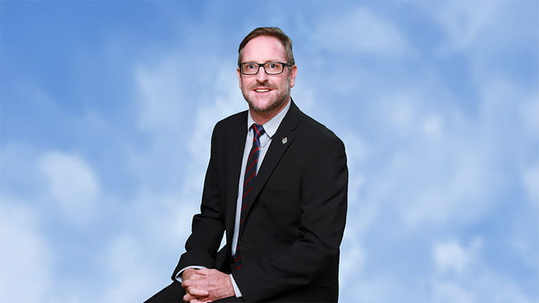 Thầy Matthew Streete - Mr-Matthew-Streete