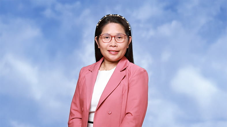 Cô Khuyên Trần - Ms-Khuyen-Tran