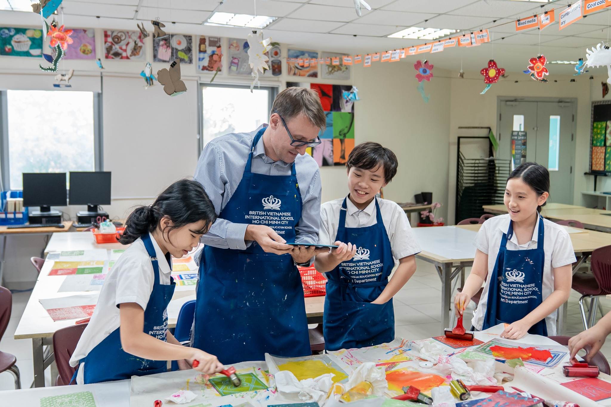 Tiêu Điểm Trong Tuần 28/03/2025 - Weekly Highlights 28 03 2025