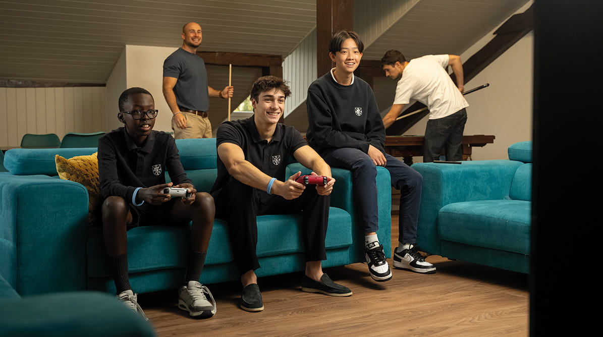 Housing | Collège Champittet Swiss Boarding School - Carousel Default Full - Champittet