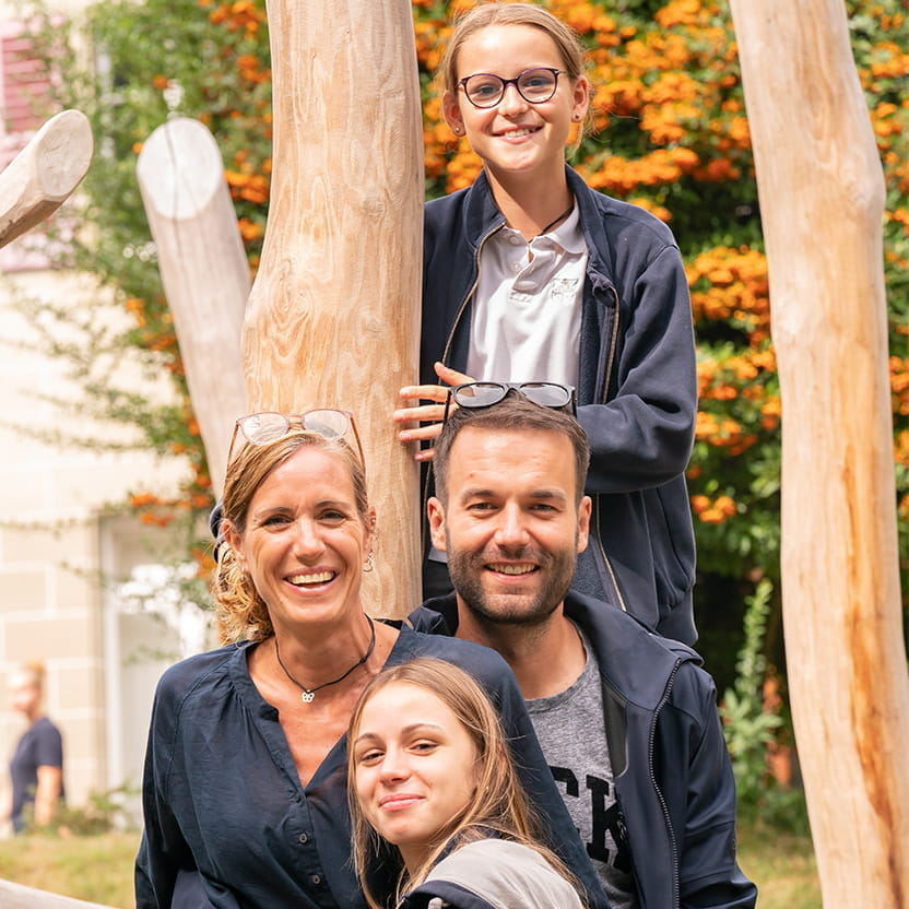 Parent Essentials | Collège Champittet - Small Text And Image - Champittet 1