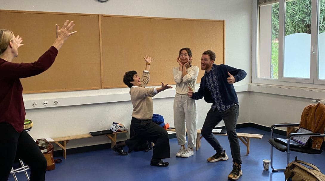 Explorer les arts de la scène avec les spécialistes du programme Julliard et avec l'ensemble vocal Calmus - Exploring the performing arts