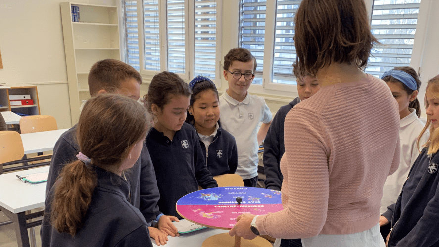 Les élèves de 7e année étudient le stress et le cerveau humain en présence de neuroscientifiques-7th graders learn about stress and the human brain with visiting neuroscientists-Stress workshop