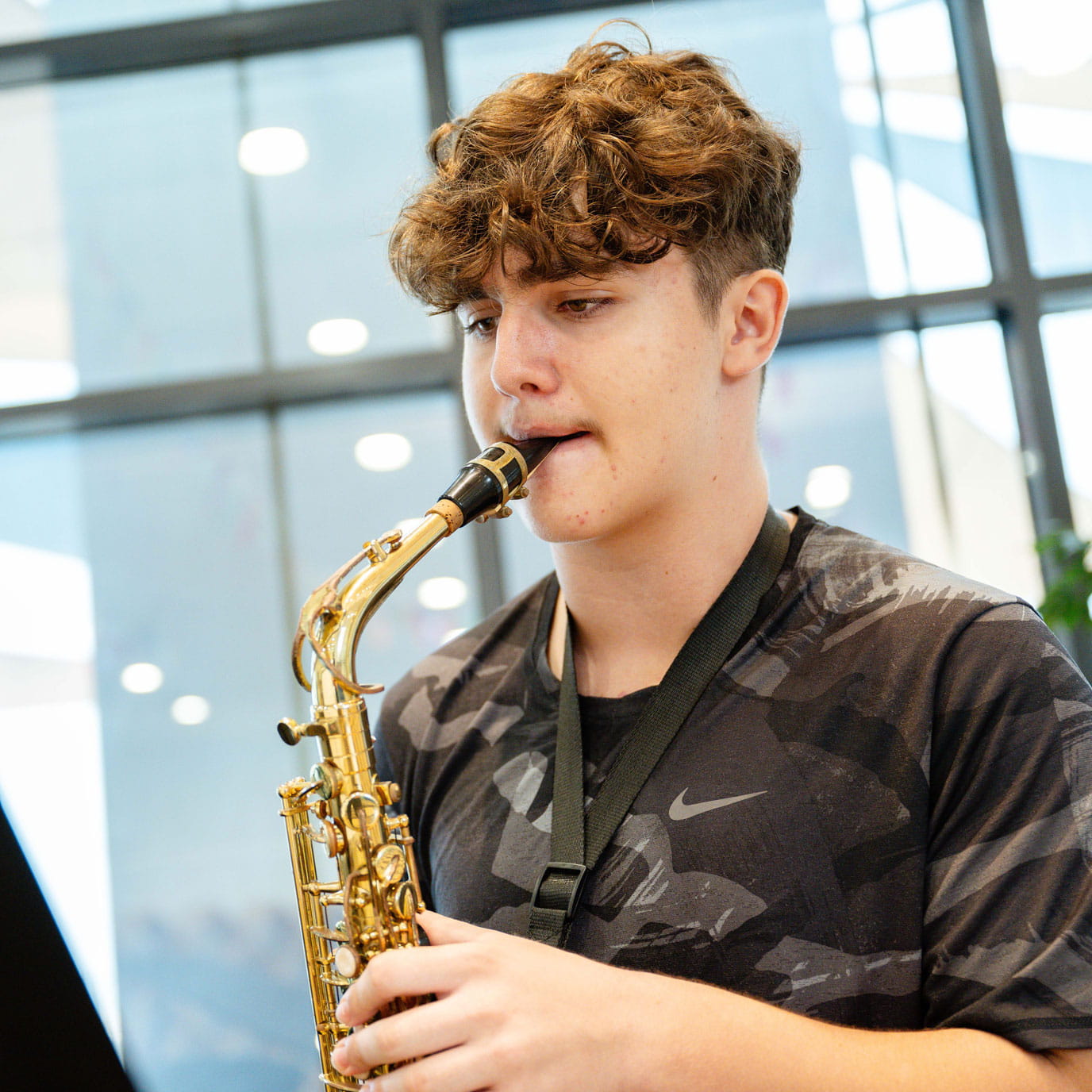 Compass International School Doha | Nord Anglia Education - Feature Cards Pattern