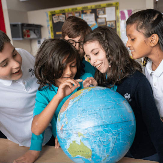 Parent Essentials | Compass International School Doha - Feature Cards Pattern 1