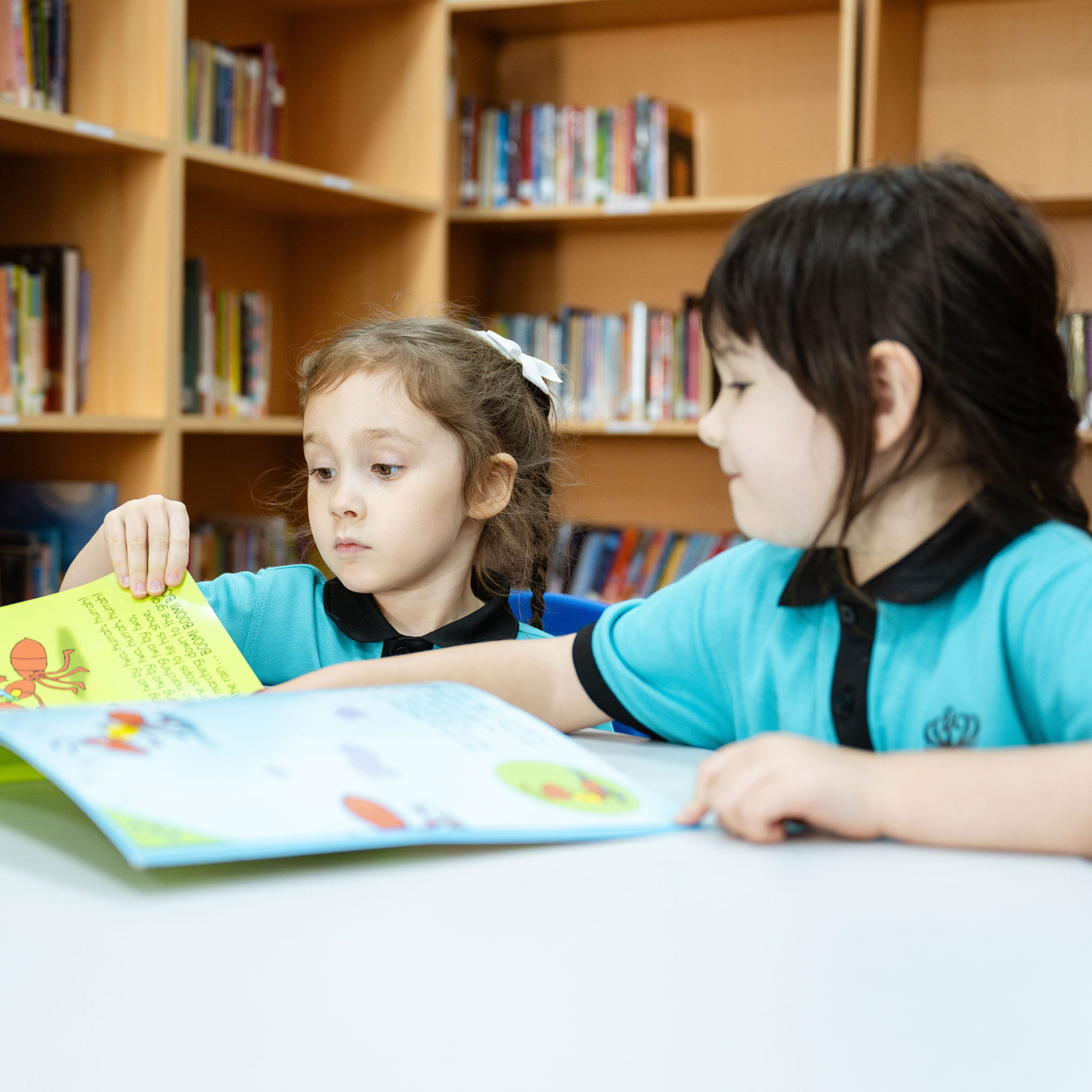 Parent Essentials | Compass International School Doha - Feature Cards Pattern 1