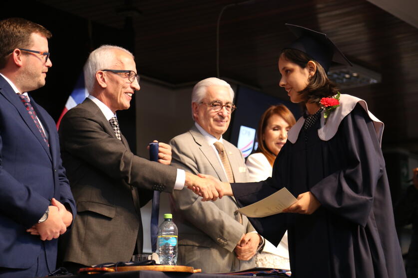 Slideshow 5