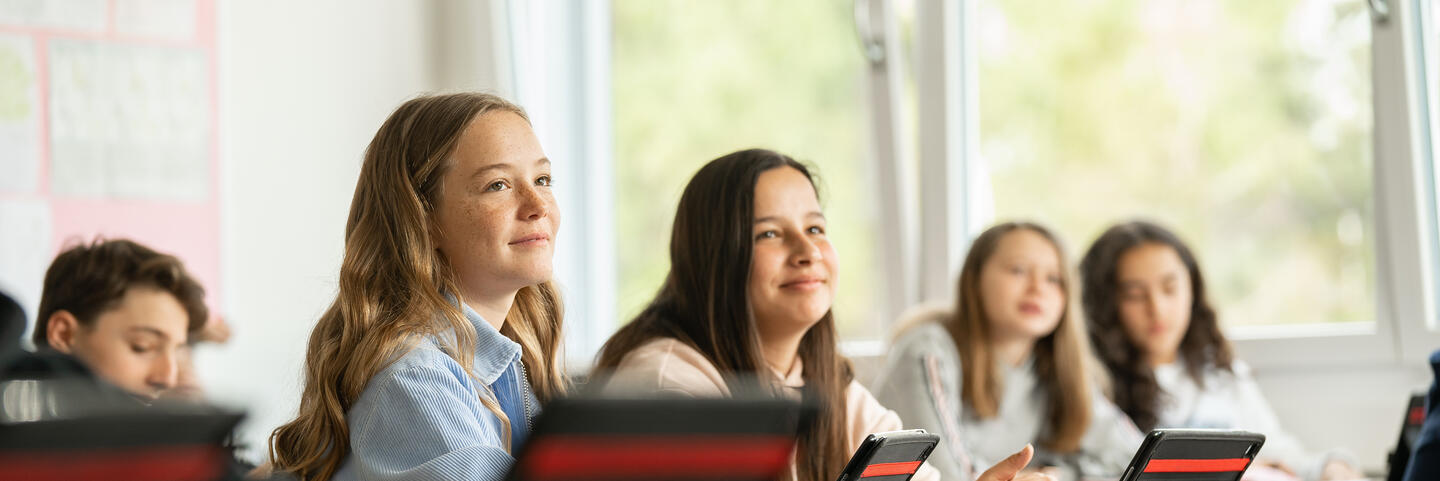 Middle school en Suisse | Collège du Léman-Content Page Header - CDL-CDL_Geneva_2019_647