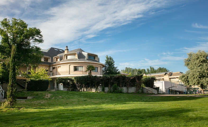 International College Madrid school exterior