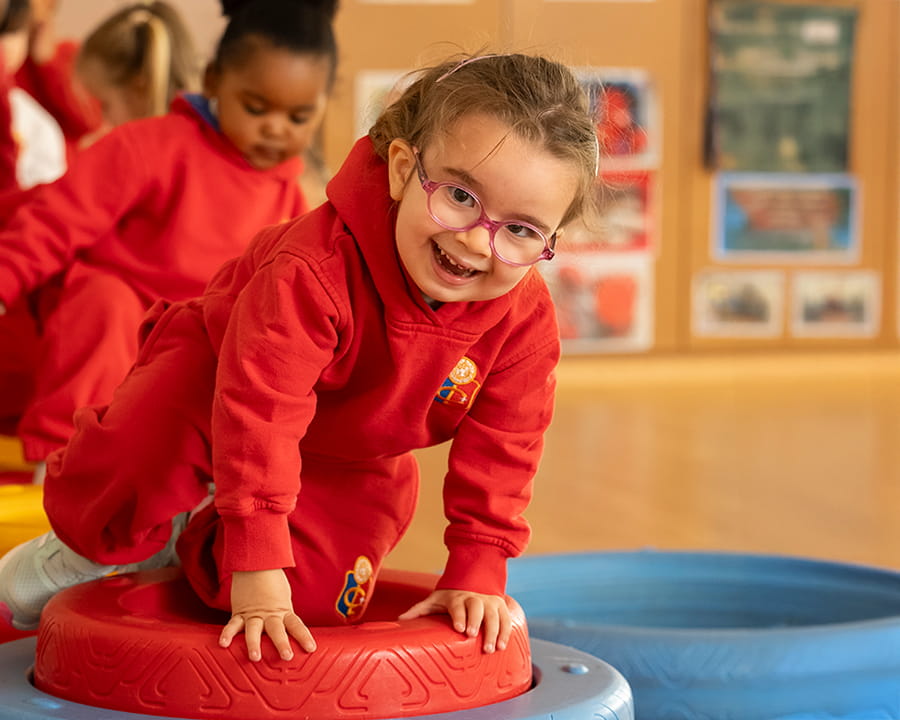 Bilingual Pre-school Geneva | CDL Stay & Play (Ages 2–6) - Image-50-50 Checklist - CDL