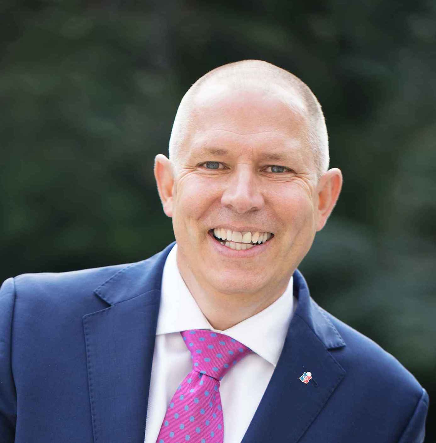 Our Teachers & Teaching Methods | Collège du Léman - Feature Cards Tabs - CDL