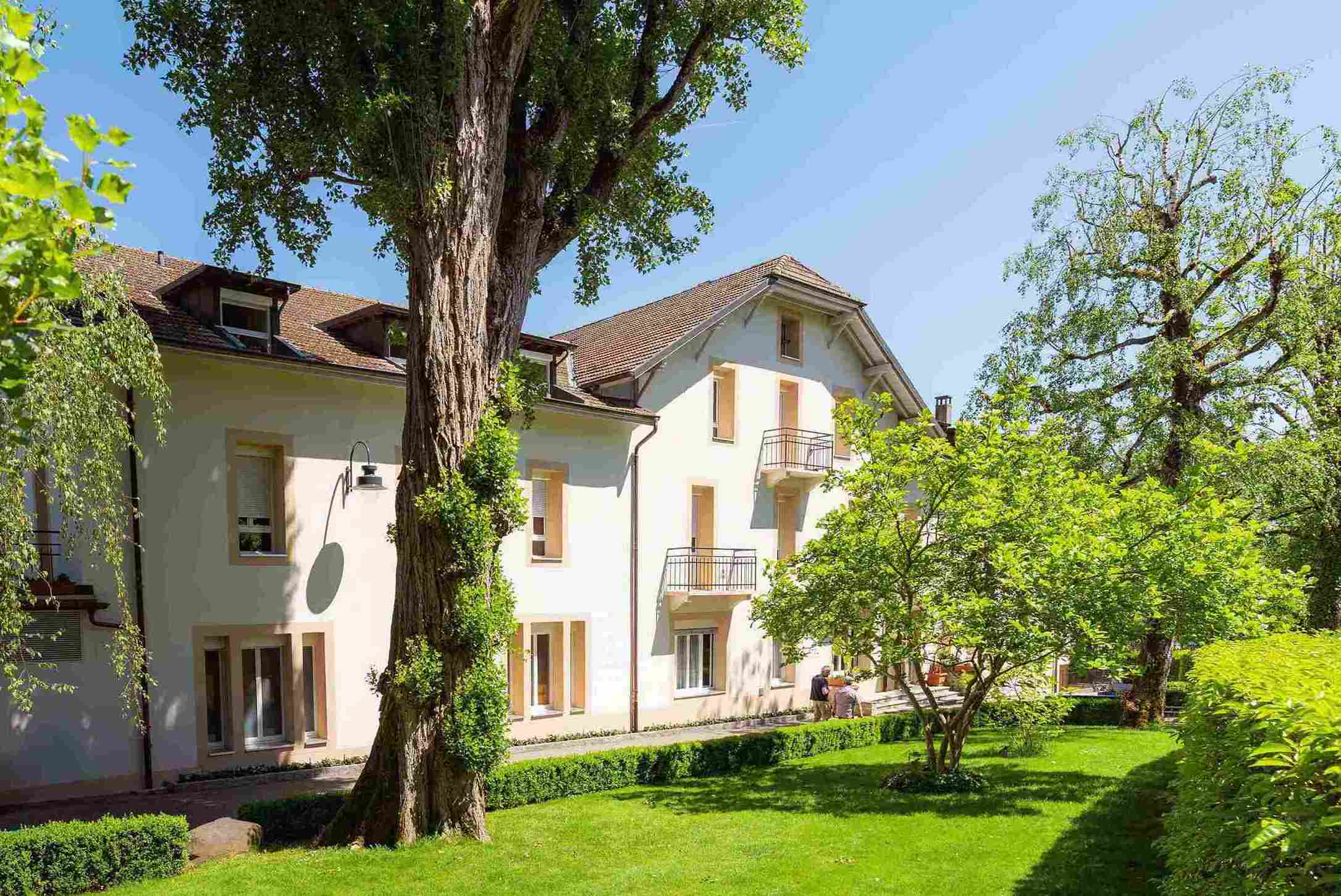 Switzerland Boarding School | Collège du Léman - Carousel Default - CDL