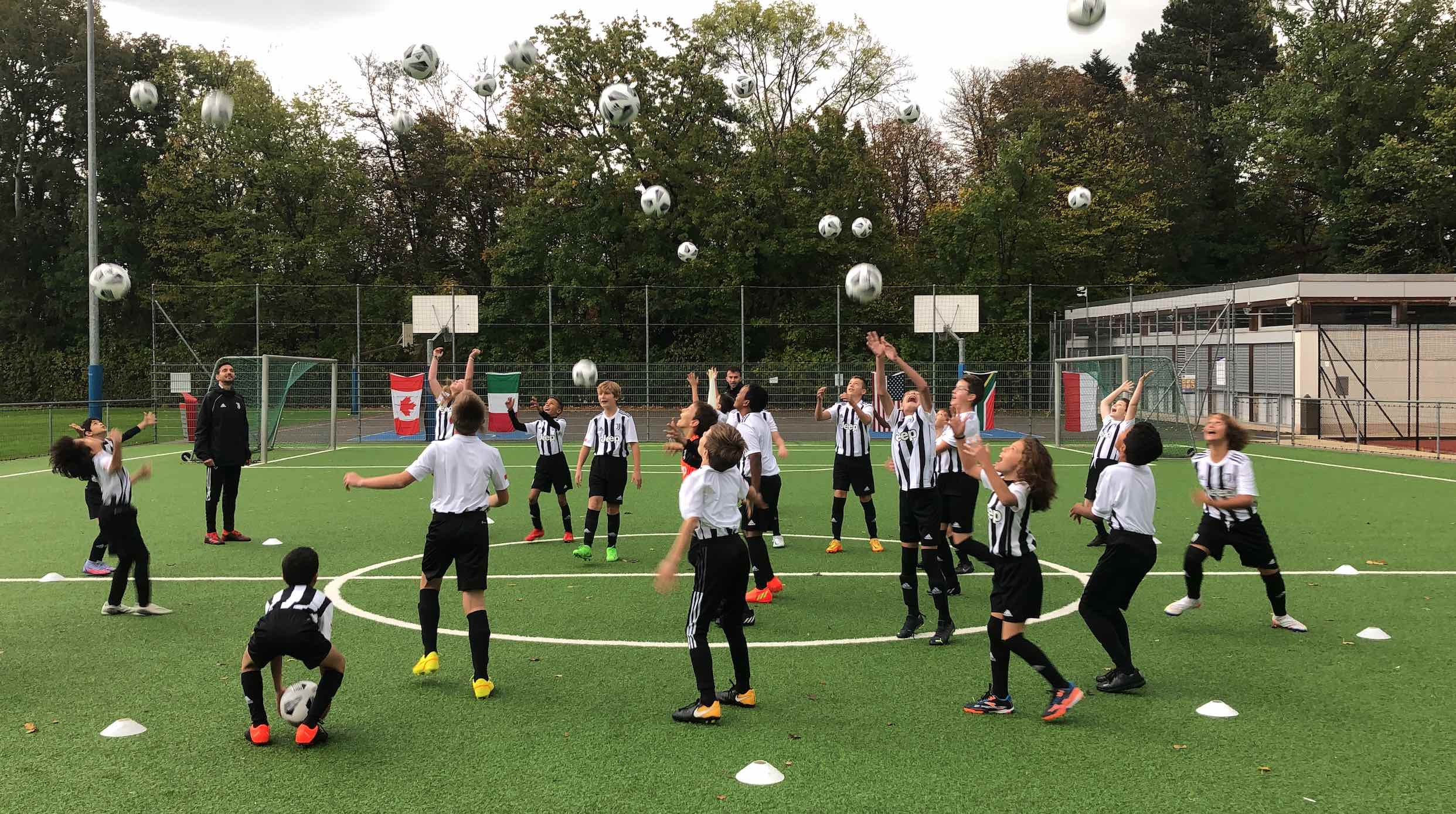 Camp Juventus | Collège du Léman-Content Page Header - CDL-Juventus Balls in the air