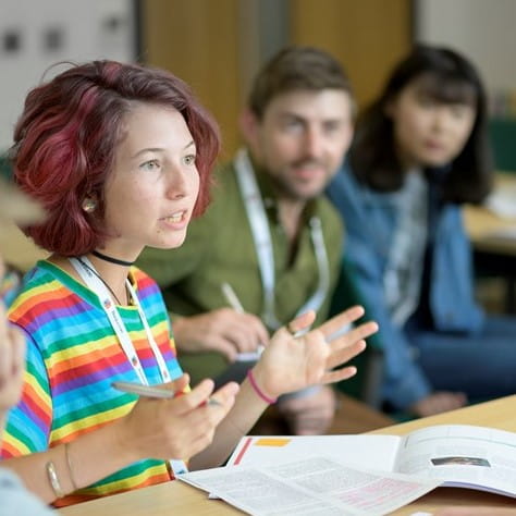 Camp d'été Pré-Université | Collège du Léman - Group projects - Small Text And Image - CDL 4