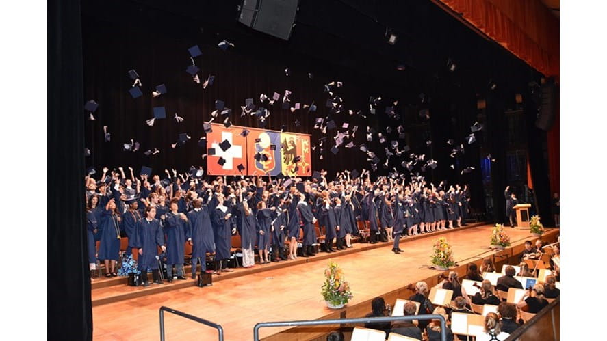 Des résultats exceptionnels à nos programmes diplômants-exceptional-results-on-our-graduating-diplomas-Grad ceremony LR