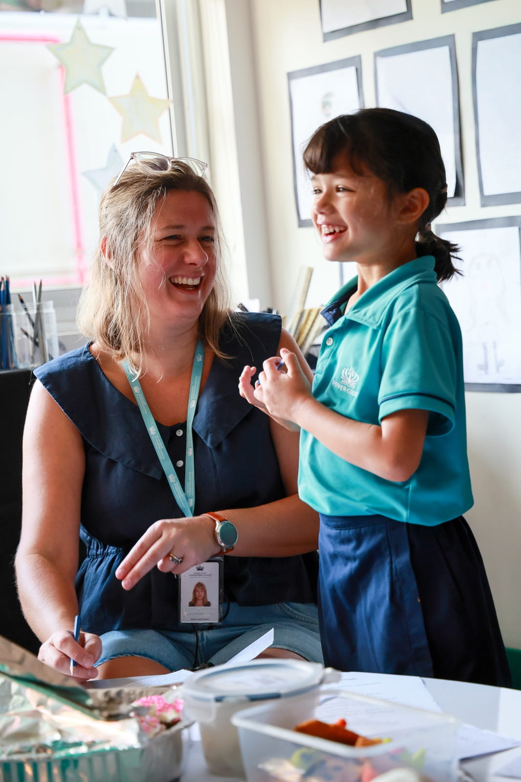 NEST | Early Childhood | Dover Court International School - Feature Cards Pattern