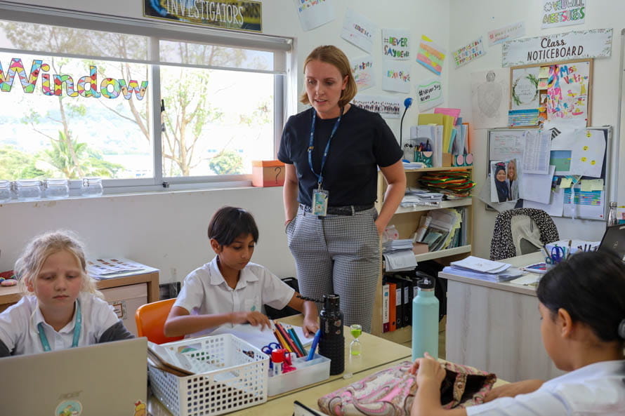 meet laura vertigans 02jpg