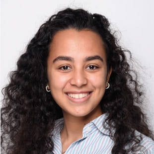 Private School in Singapore | Dover Court - Feature Cards Pattern