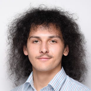 Private School in Singapore | Dover Court - Feature Cards Pattern