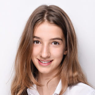 Private School in Singapore | Dover Court - Feature Cards Pattern