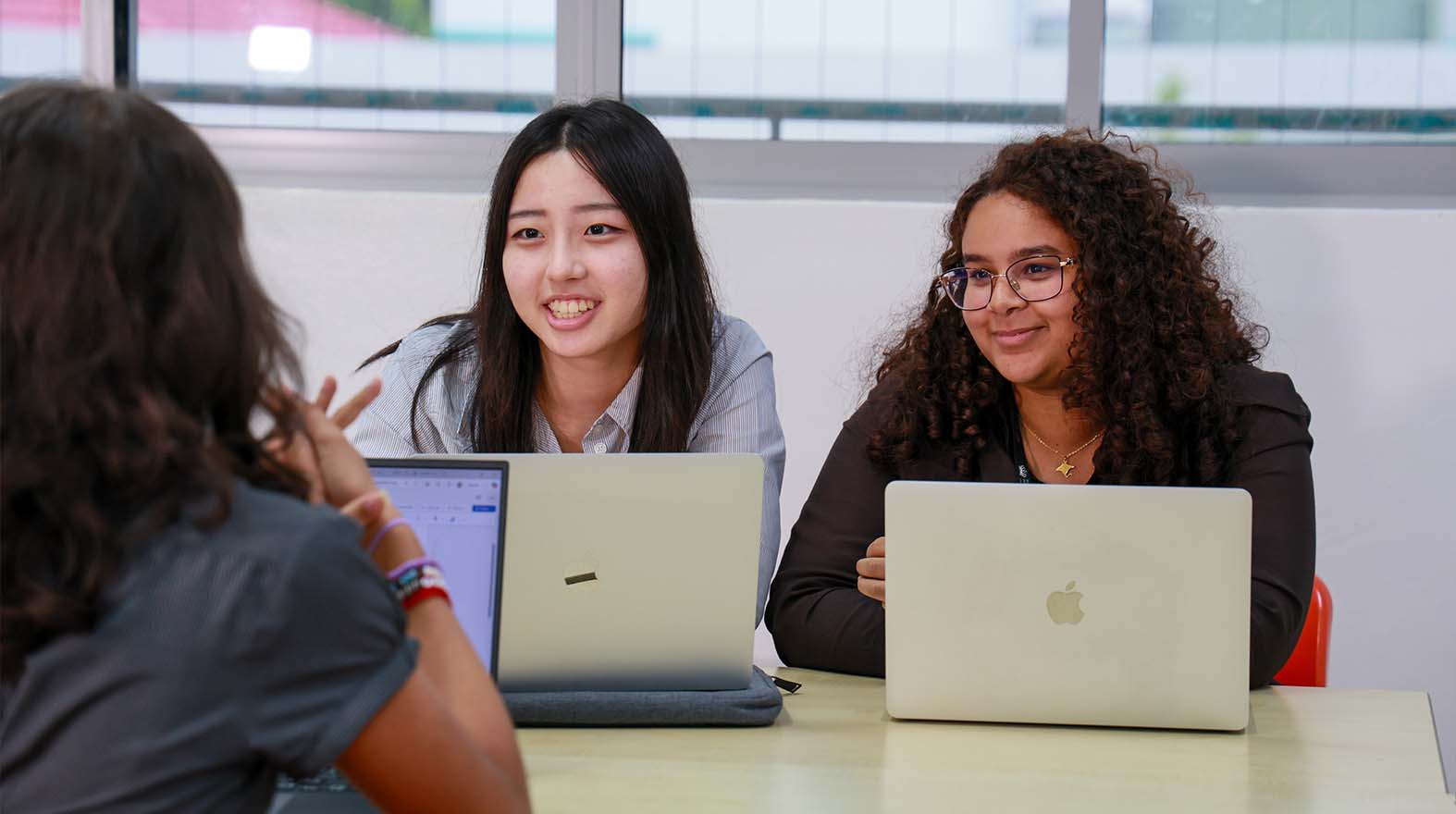 Dover Court International School Celebrates Triple Win at HoneyKids Singapore Education Awards 2025 - Dover Court International School Celebrates Triple Win at HoneyKids Singapore Education Awards 2025