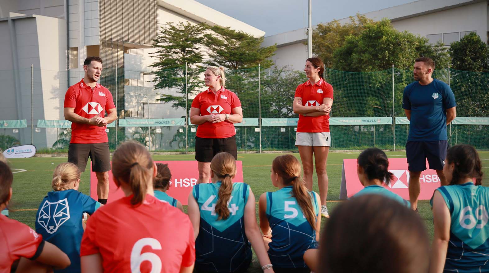 Rugby Legends Inspire the Next Generation at Dover Court International School - Rugby Legends Inspire the Next Generation at Dover Court International School