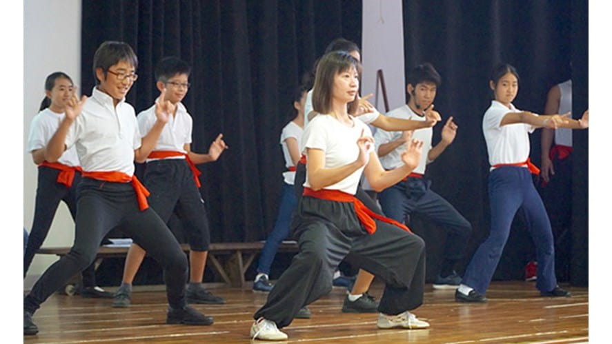 pagelinkimageKungFuShowcaseatSecondarySchoolCNYAssembly