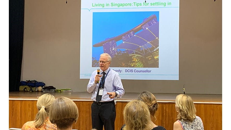 PagelinkimageParentWorkshopLivinginSingaporebyIanMoody