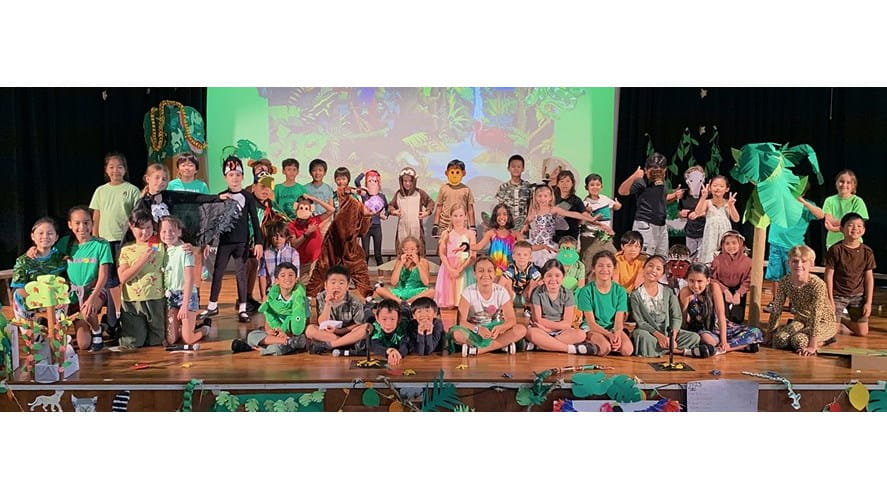 HeroImageUpperPrimaryAssemblyDinosaursby4CS4BS4VF