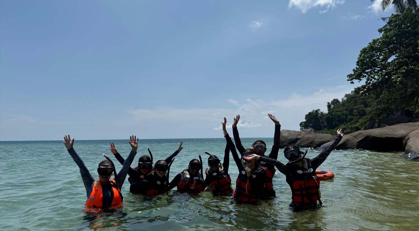 Year 12 Students Enjoy a Science and Experiential Trip to Tioman - Carousel For News Detail - Year 12 Tioman