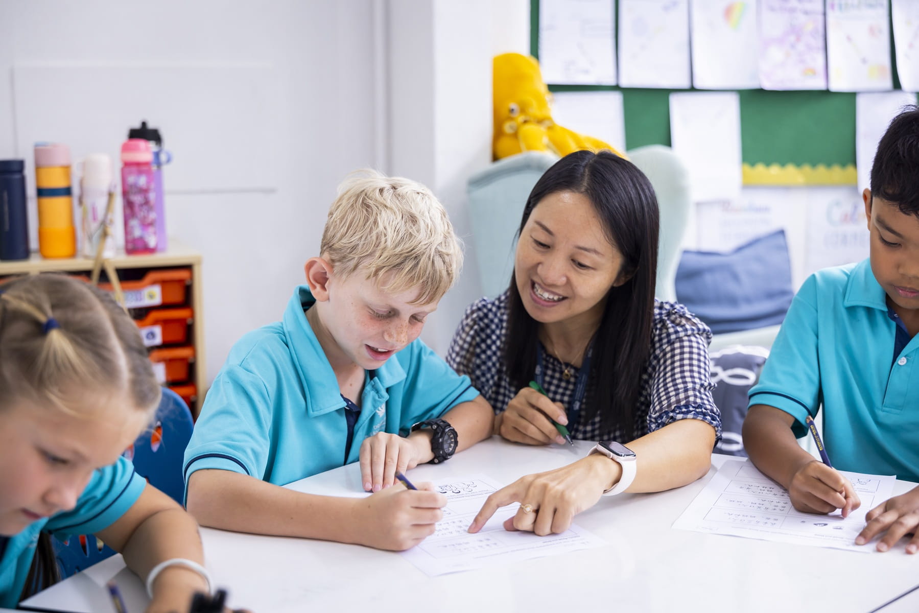 NEST | Early Childhood | Dover Court International School - Feature Cards Pattern
