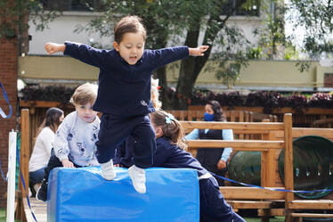 Excelencia académica | Eton School Mexico | Nord Anglia - 04 - visualTimeline WithTags