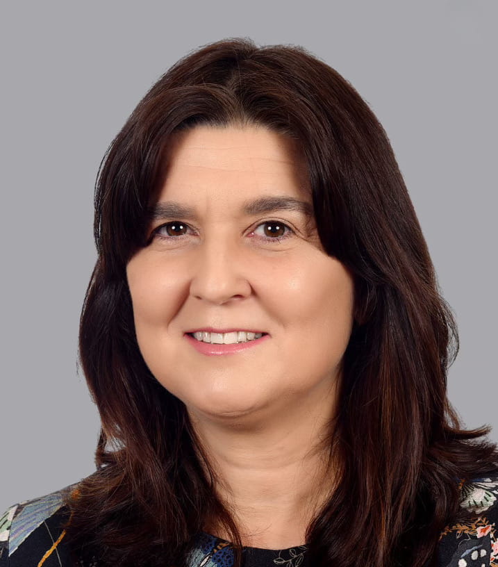 How We Teach | International College Spain - Feature Cards Pattern